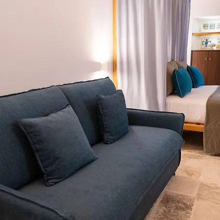 B-welcome Of Charme E Relax